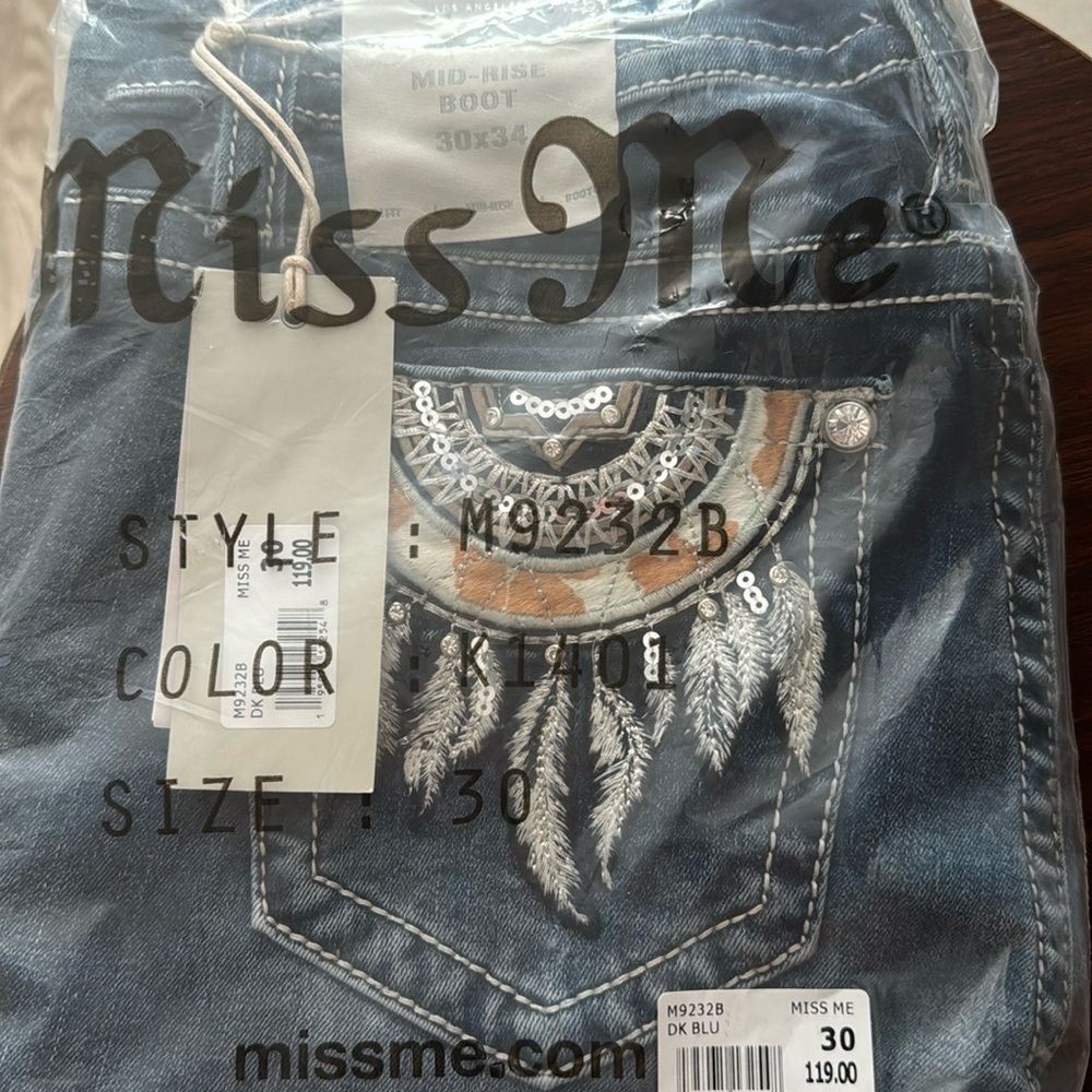 Miss Me jeans style M9232B size 30x34